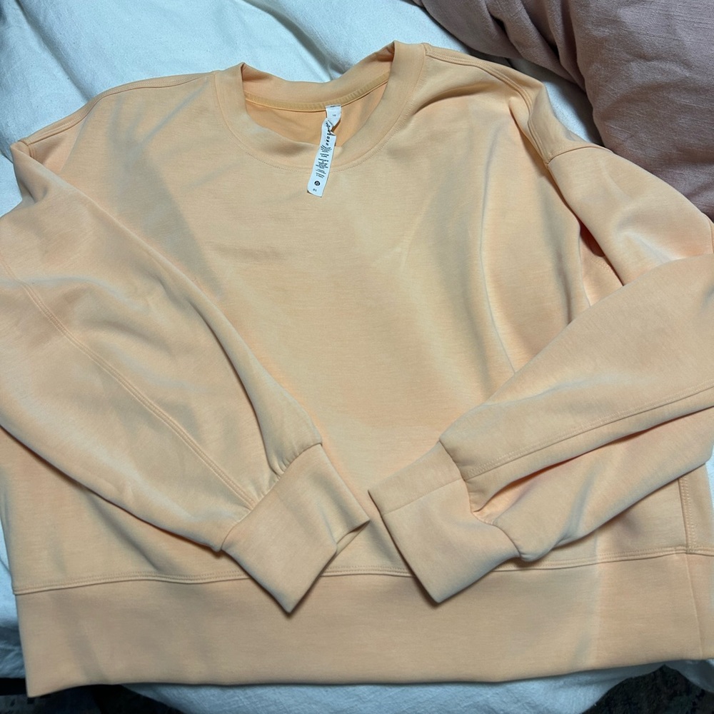 Lululemon soft stream crew neck size 10